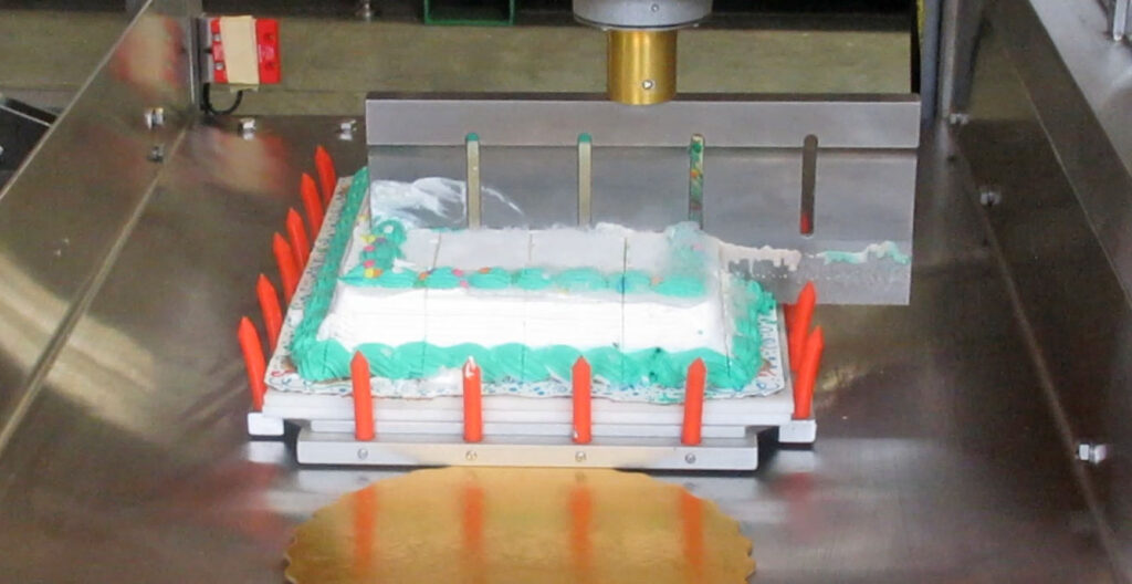 Ice Cream Cake Cutting Machine - Robotic Arm